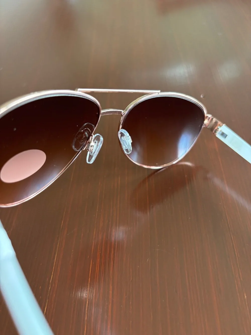 Juicy Coutture 100% UVA-UVB protect,brown gradient lens,gold frame,white arms